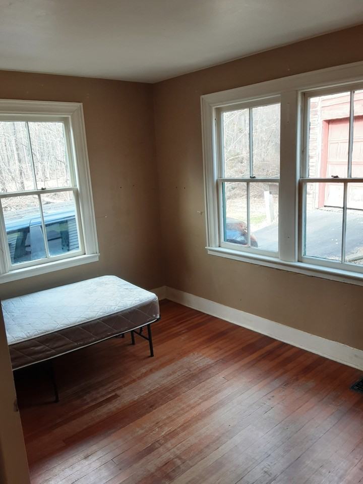 8 Hillside Ave #1 - Photo 6 of 10
