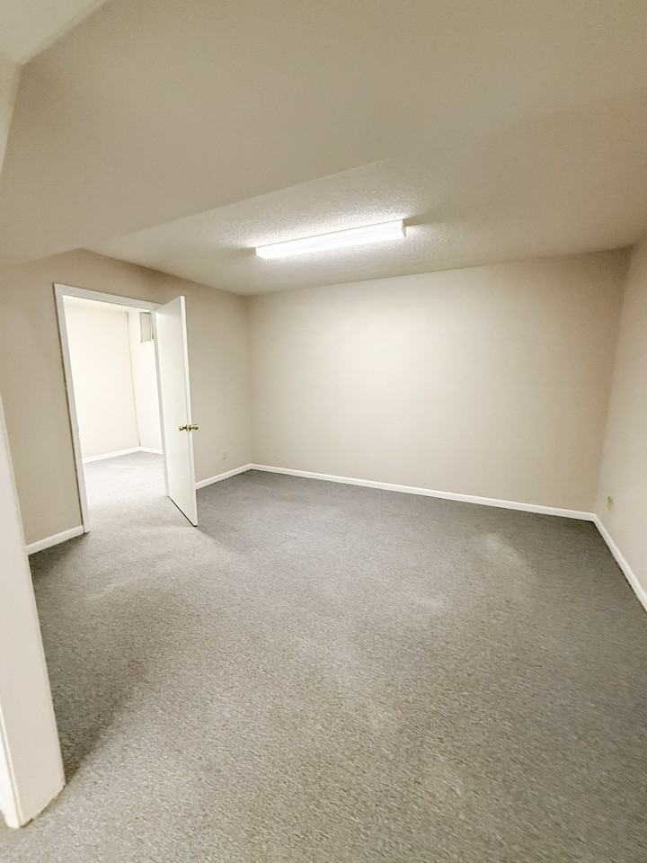 5540 W Michigan Ave - Photo 5 of 15