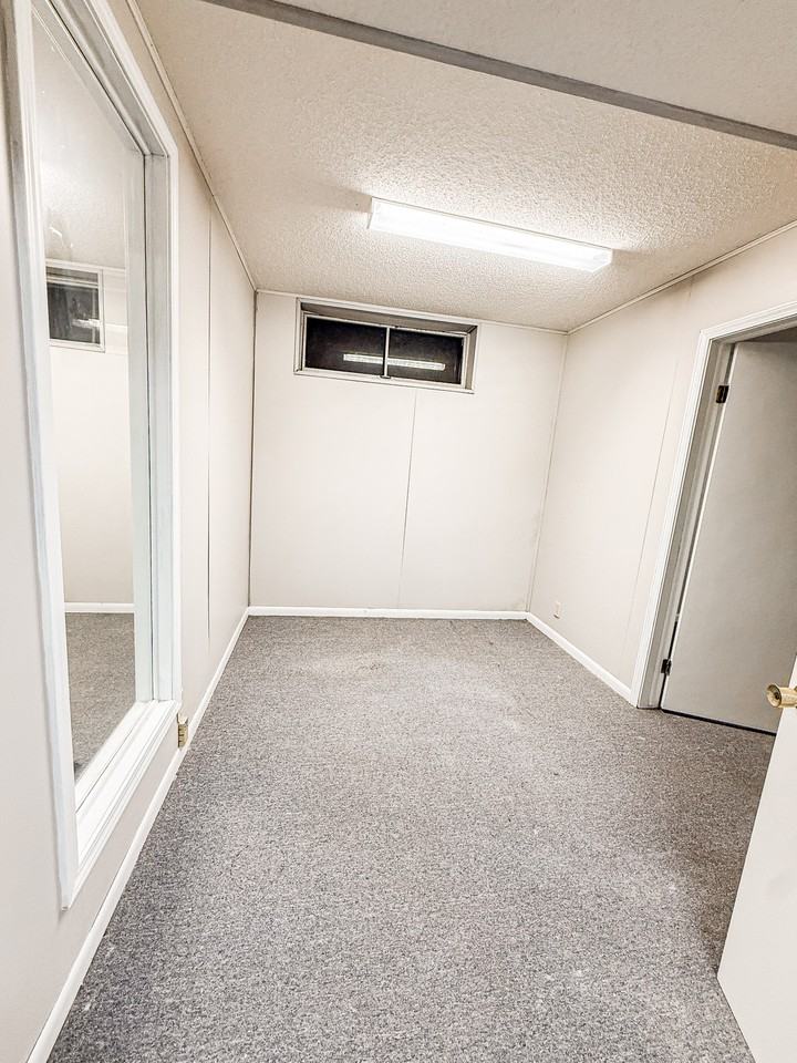 5540 W Michigan Ave - Photo 7 of 15