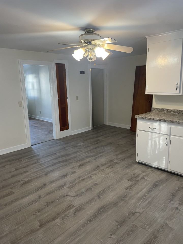 31 Randall St #1 - Photo 4 of 7