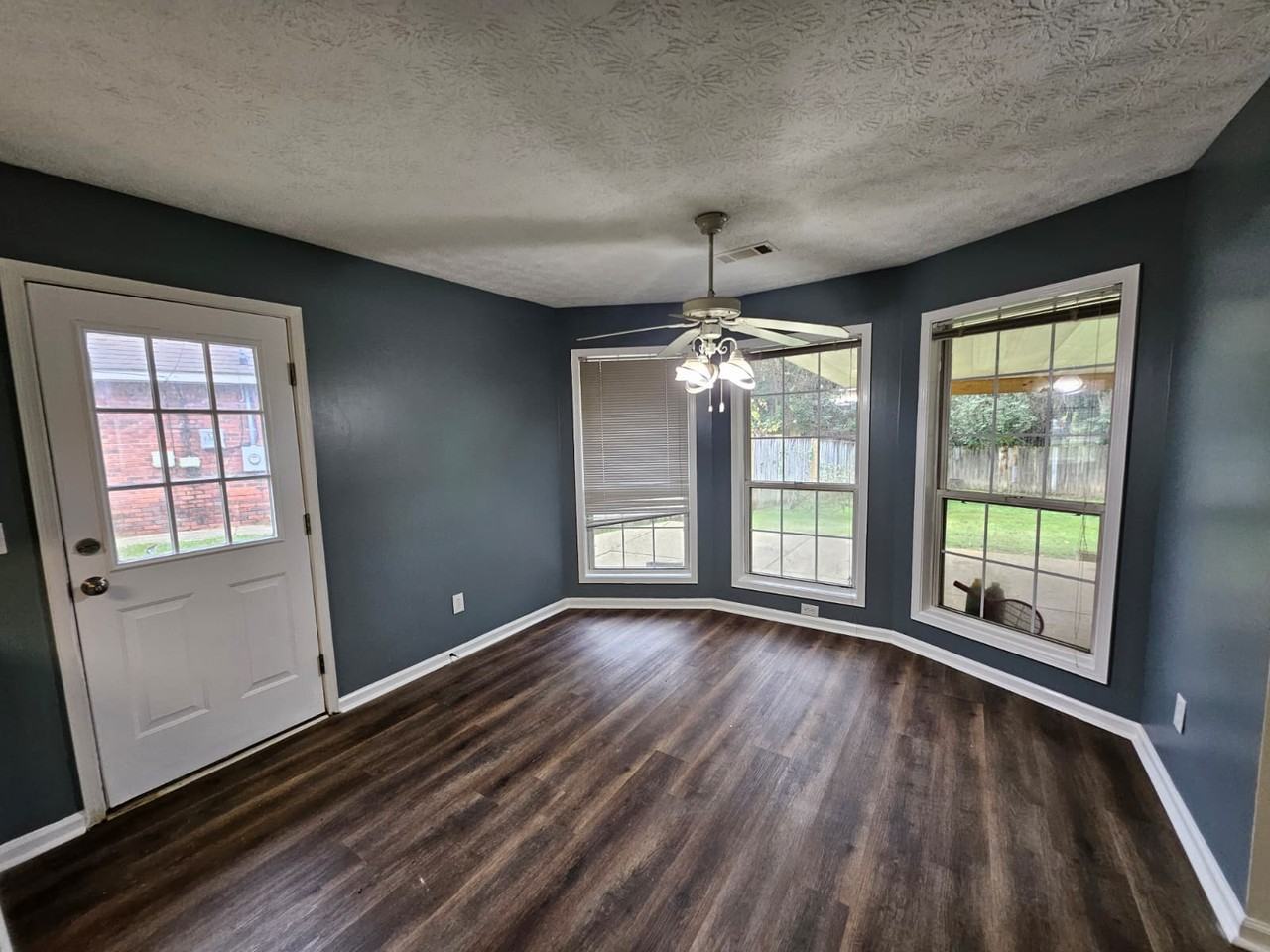 379 Forest Park Dr #1 - Photo 6 of 29