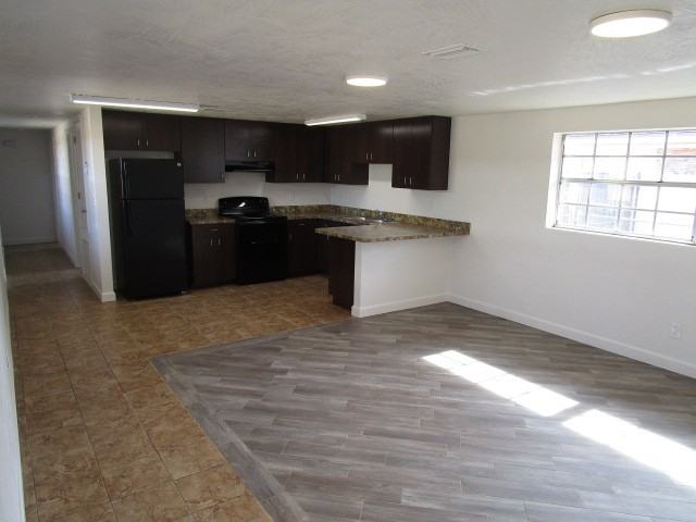 1221 Essex Rd #1 - Photo 2 of 15