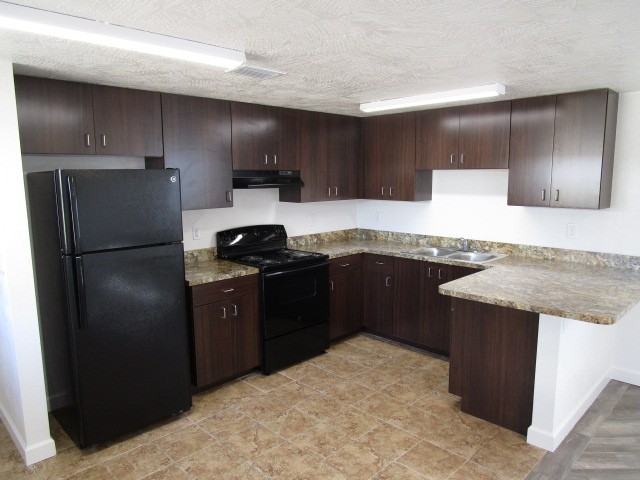 1221 Essex Rd #1 - Photo 5 of 15