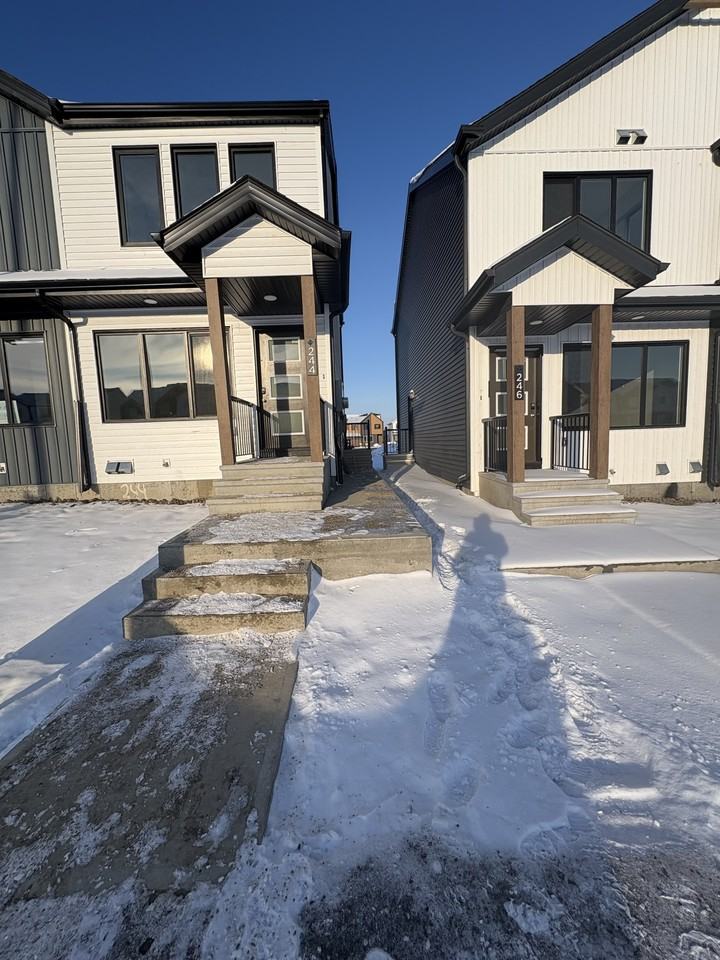 244 Marquis Blvd Ne Uppr - Photo 2 of 31