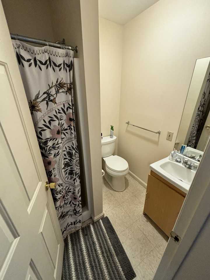 827 Main Street #1 - Photo 5 of 9