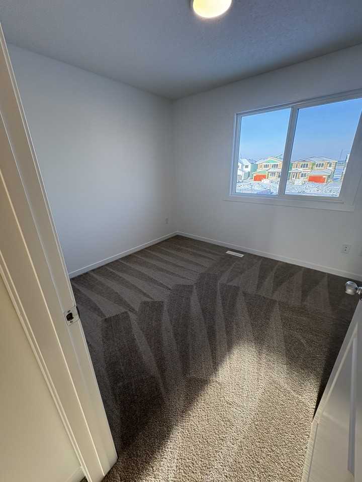 244 Marquis Boulevard NE - Photo 2 of 29