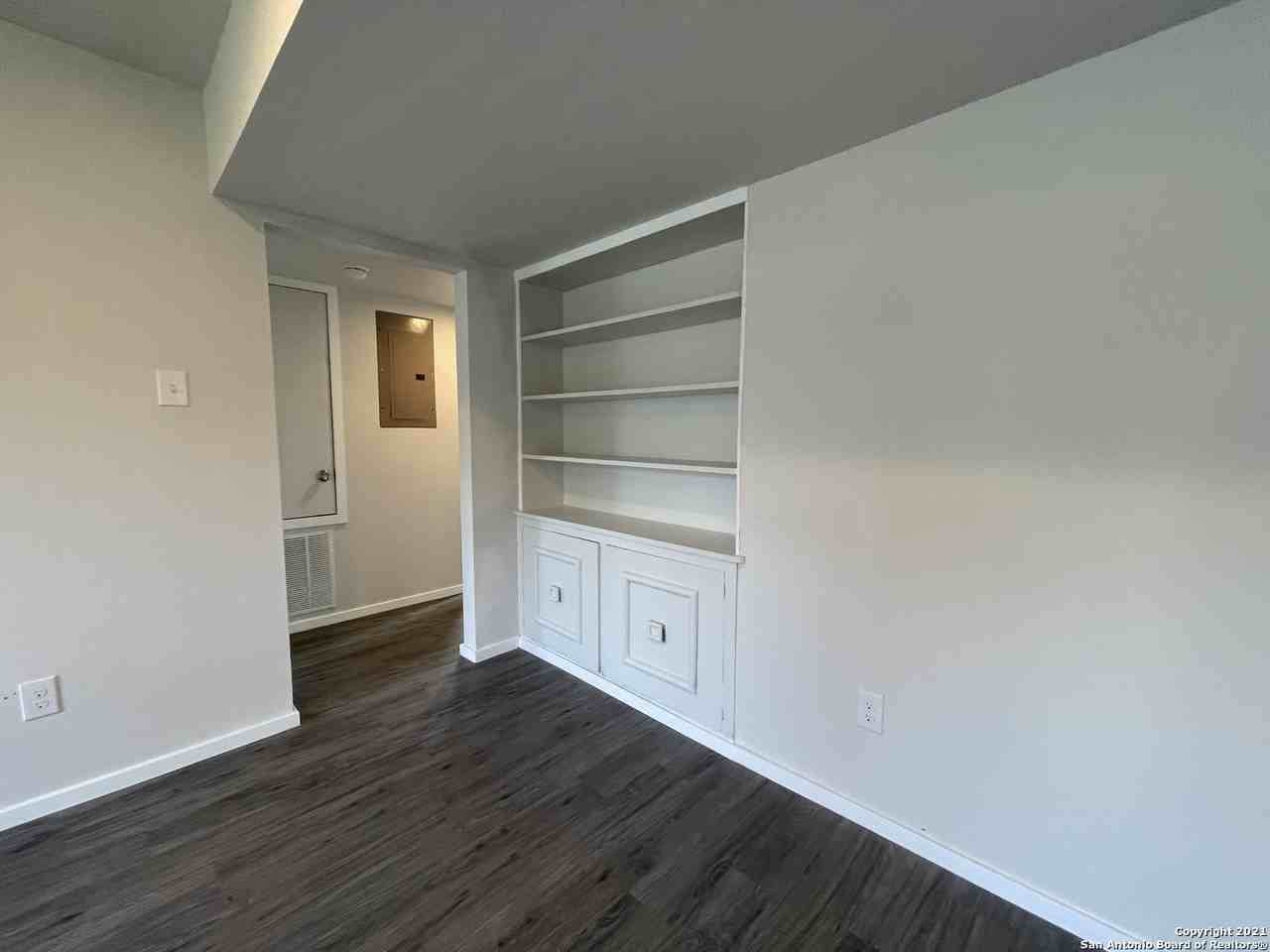 130 Senisa Drive #B - Photo 3 of 10