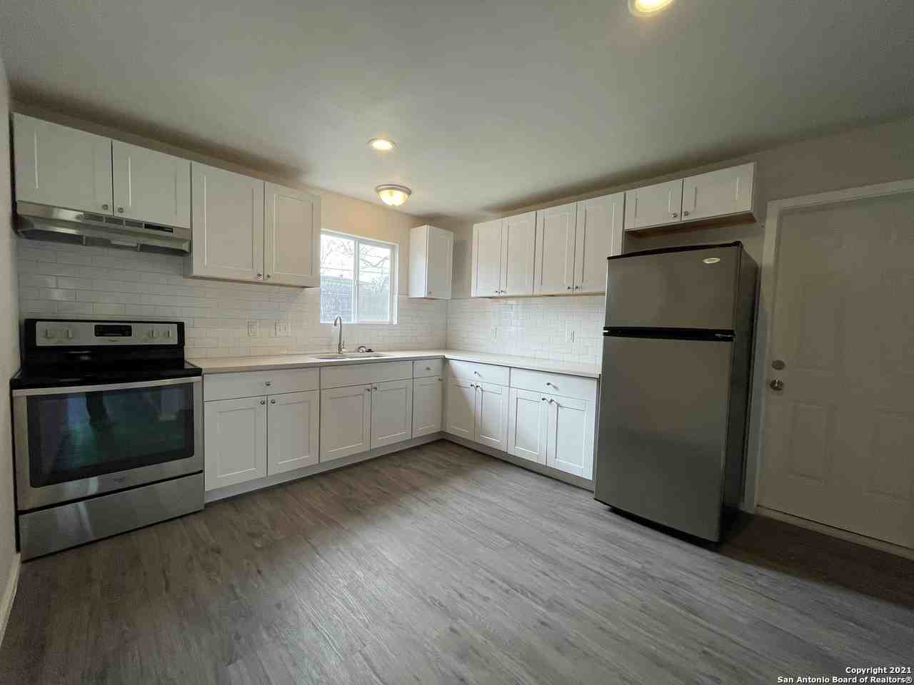 130 Senisa Drive #B - Photo 5 of 10