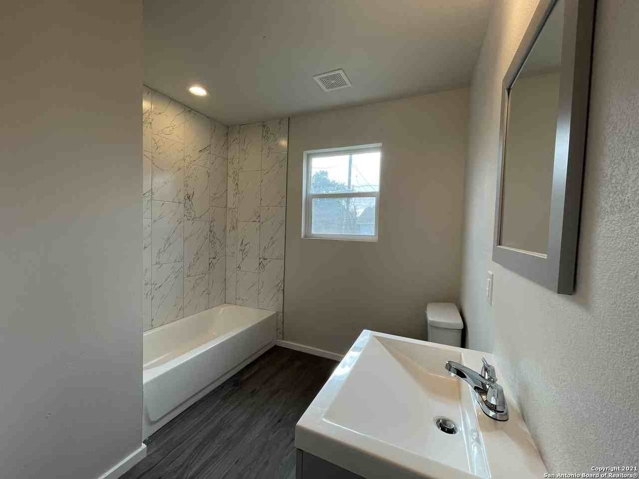 130 Senisa Drive #B - Photo 7 of 10