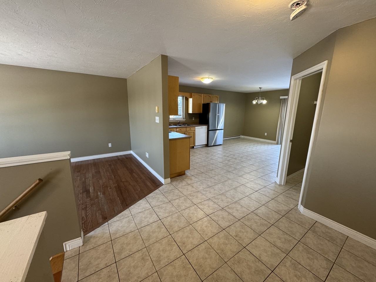 110 Lonsdale Dr #1 - Photo 3 of 19