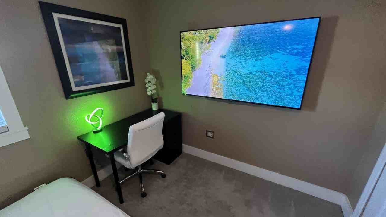 356 Jefferson St #1 - Photo 3 of 24