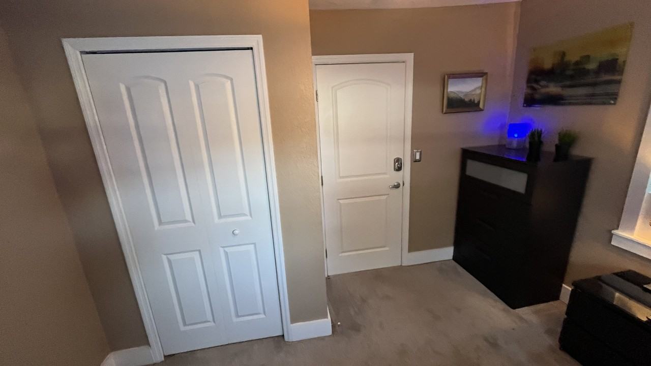 356 Jefferson St #1 - Photo 5 of 24