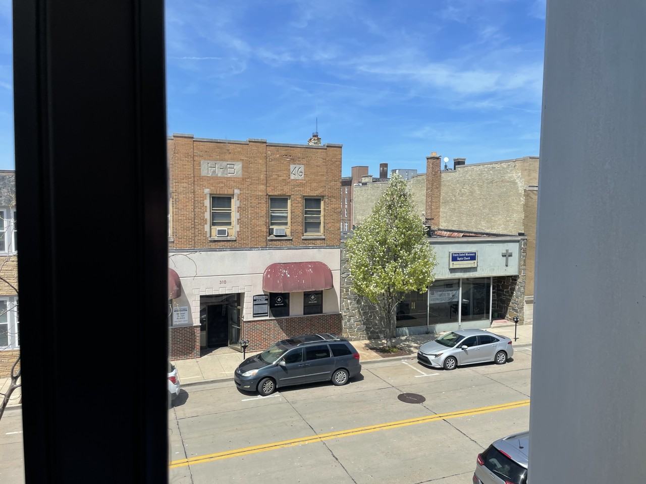 500 Wisconsin Avenue #203 - Photo 3 of 5