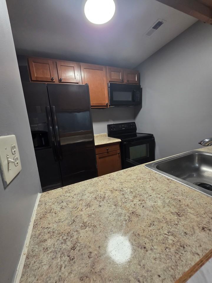 4 Banyan Wood Court #103 - Photo 2 of 16