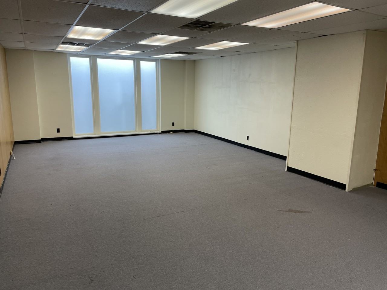 524 Main Street #206 - Photo 2 of 3