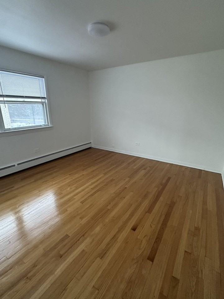 1241 North La Grange Road #2R - Photo 7 of 12