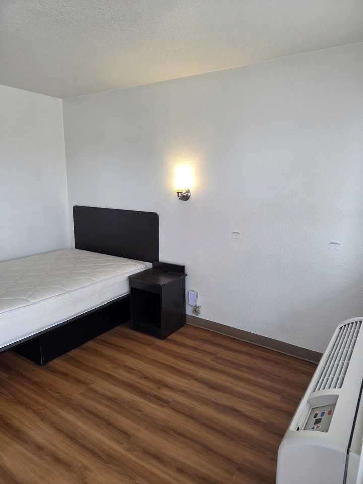 3009 West Russell Street #108 - Photo 3 of 5