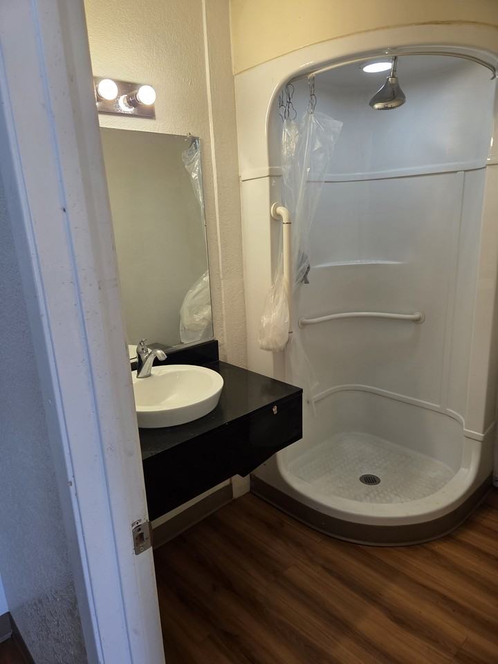 3009 West Russell Street #108 - Photo 4 of 5