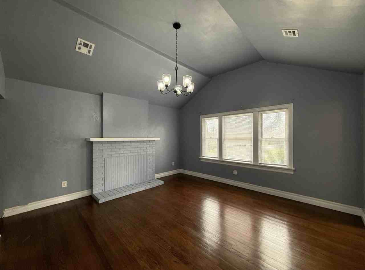 1832 Northwest 33rd Street #1 - Photo 6 of 9