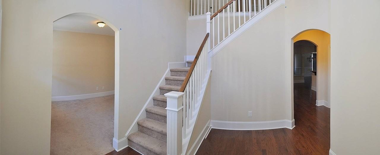 195 Glenmoor Dr #1 - Photo 3 of 11