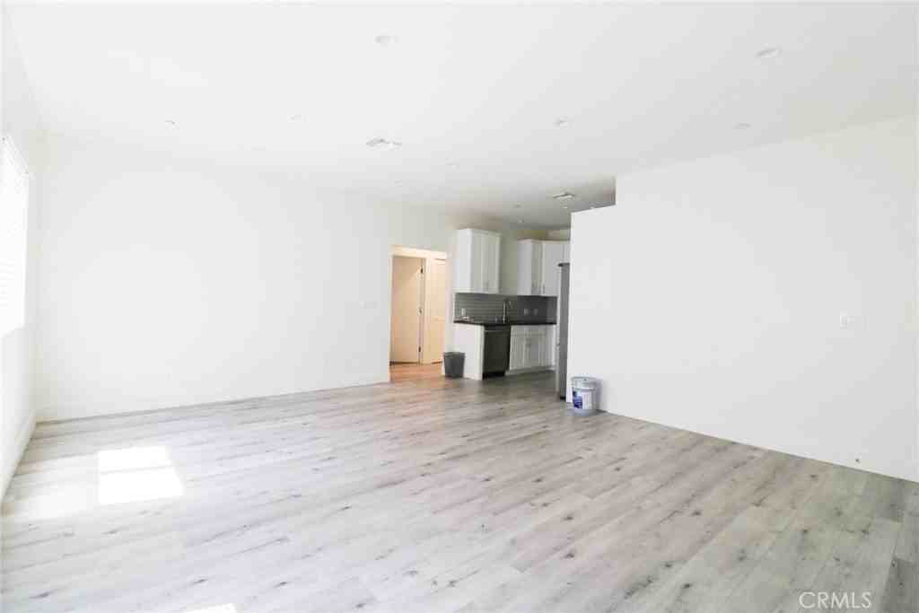 14254 Erwin St - Photo 6 of 19