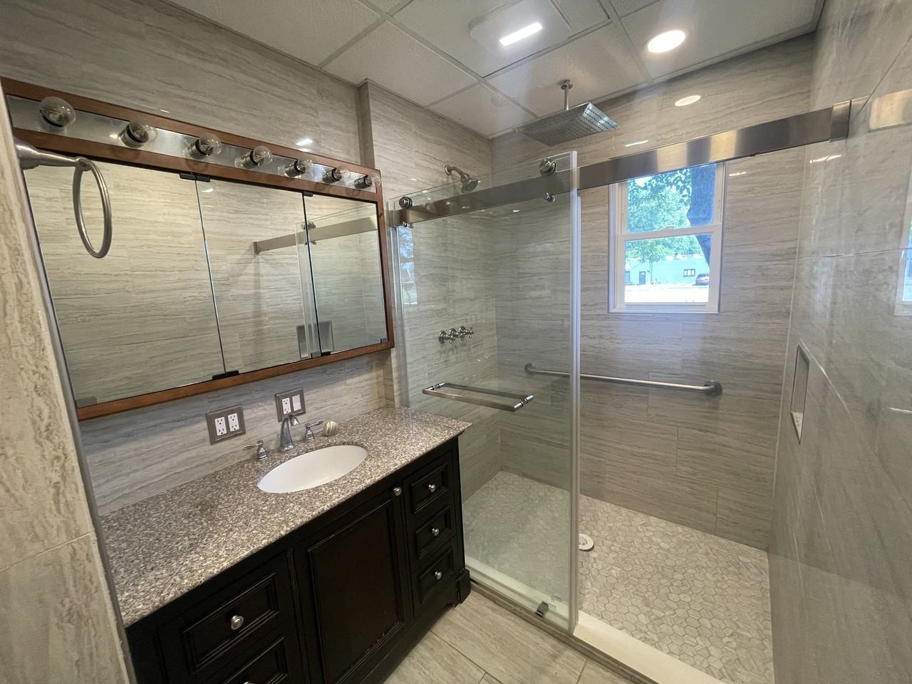 1401 South Main Street #1401 - Photo 6 of 15