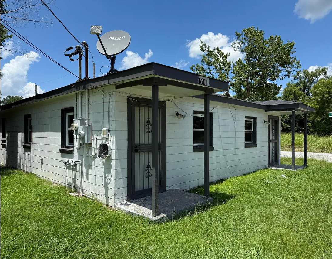 1601 12th St #1601 - Photo 6 of 10