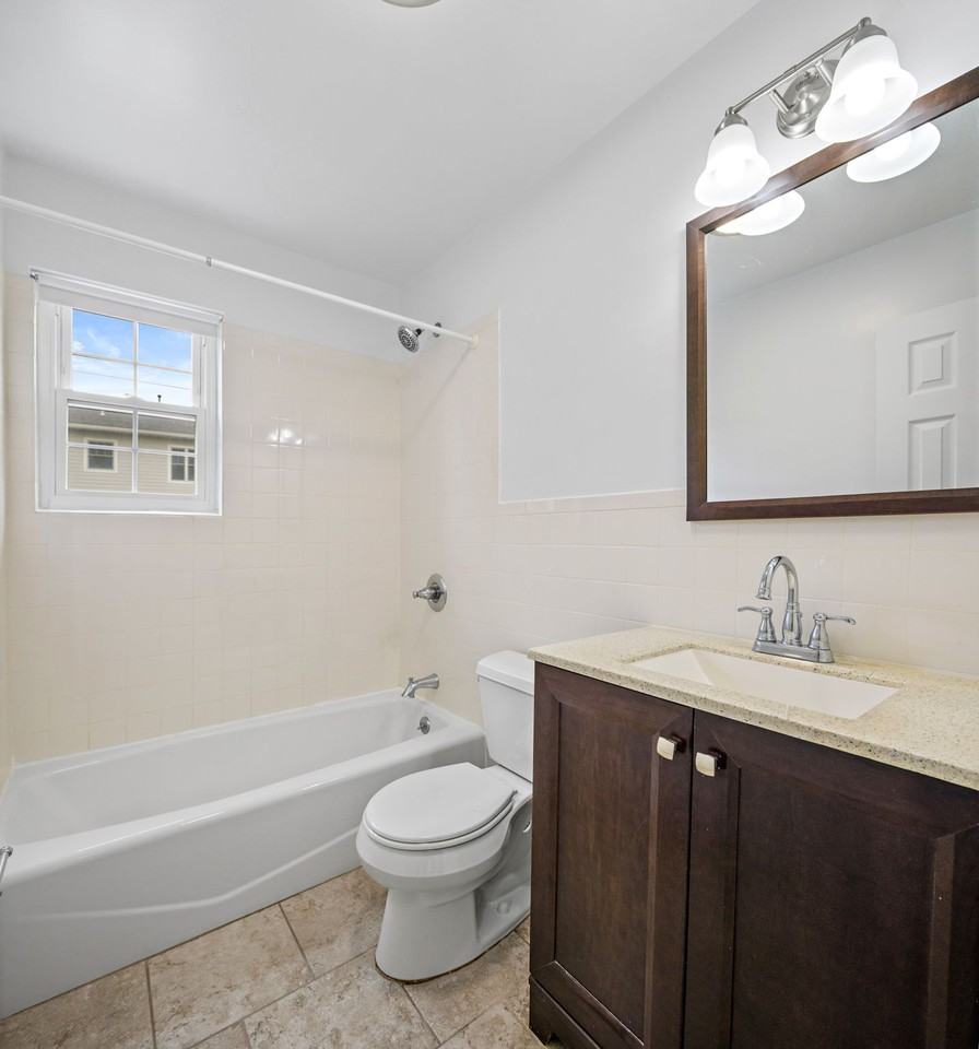 310 Hackensack St Apt A #310A - Photo 7 of 10