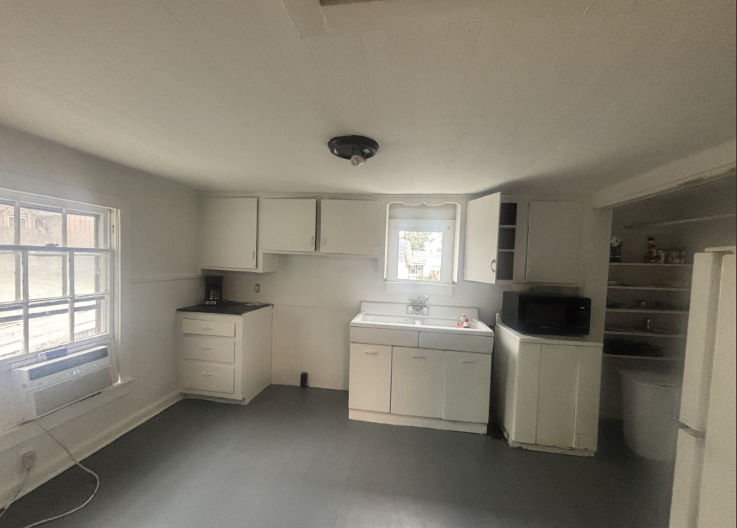 116 Robins St #1 - Photo 4 of 10