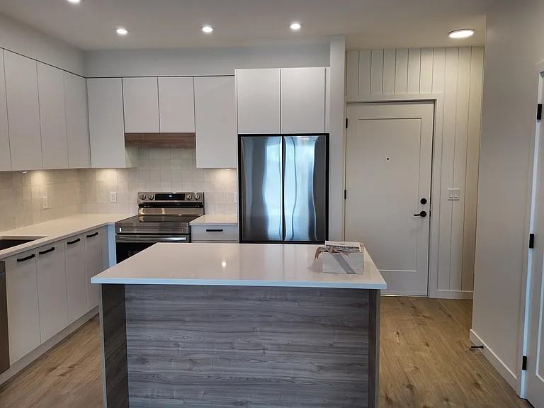 33920 Best Avenue #304 - Photo 5 of 11