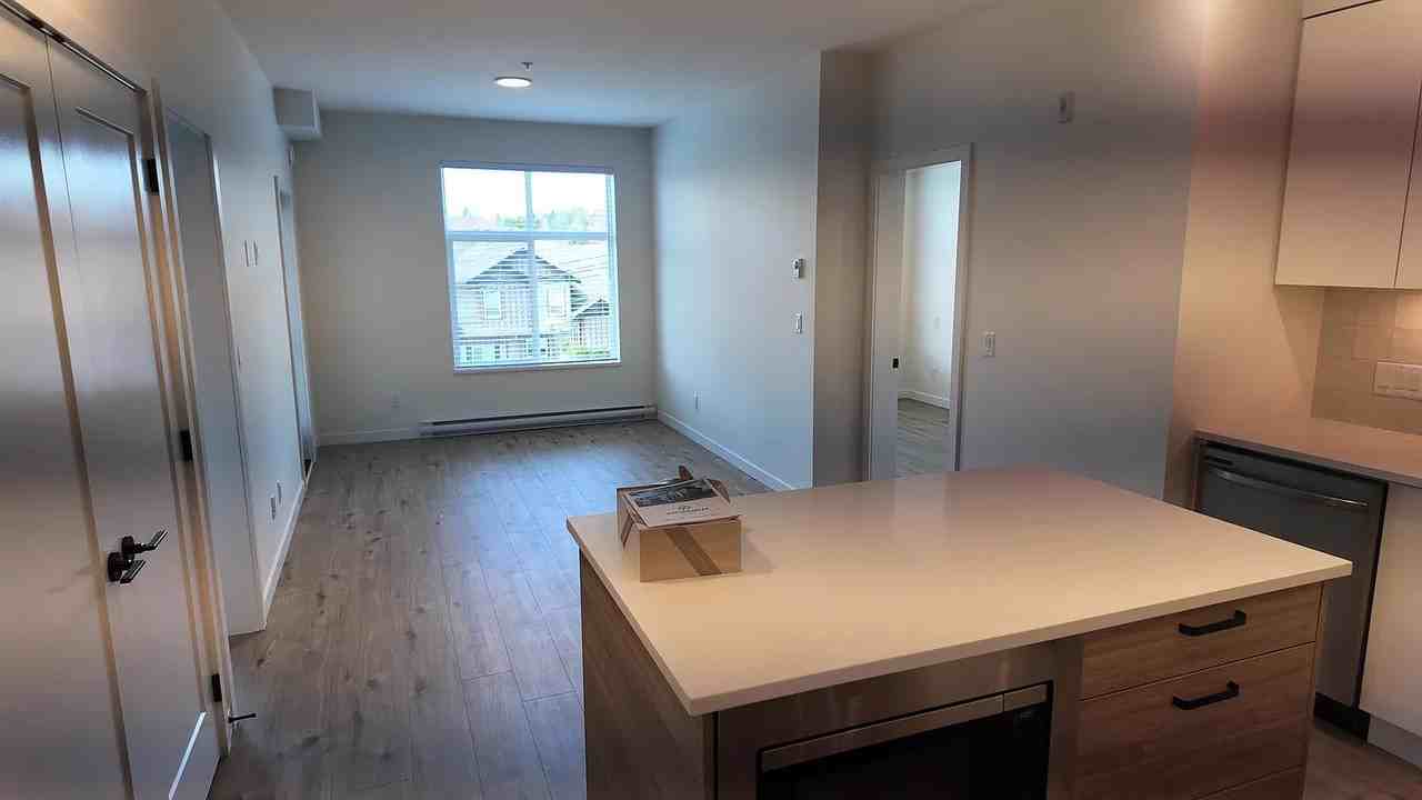 33920 Best Avenue #304 - Photo 6 of 11