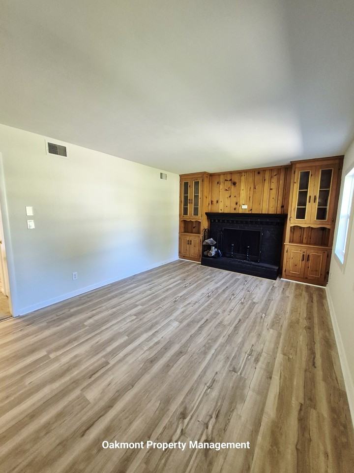 1127 Heath Ave #1 - Photo 2 of 36