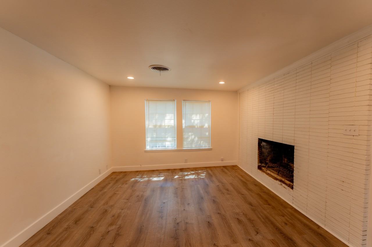 1103 North Grant Drive #1 - Photo 3 of 35