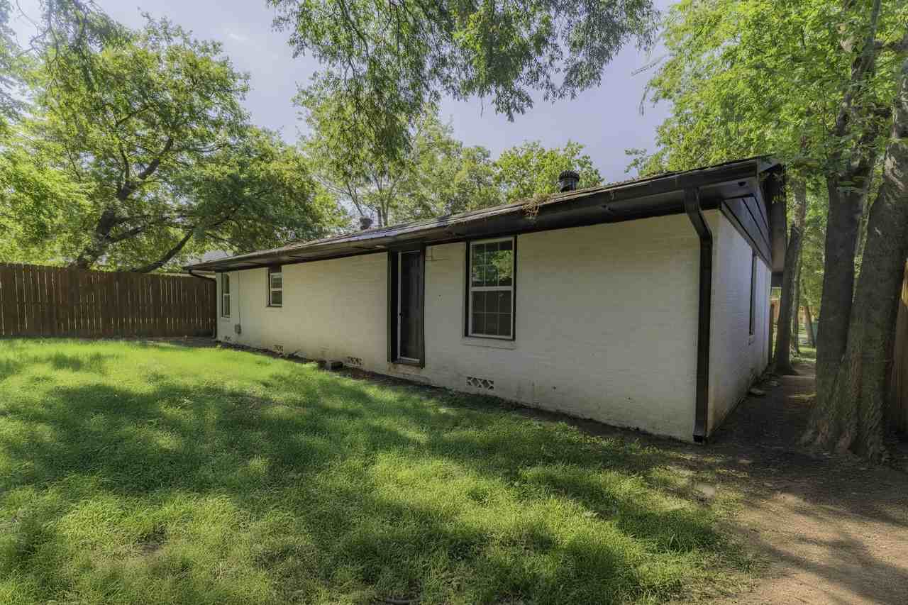 1103 North Grant Drive #1 - Photo 5 of 35