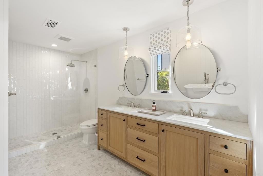 210 Estrella St - Photo 6 of 14