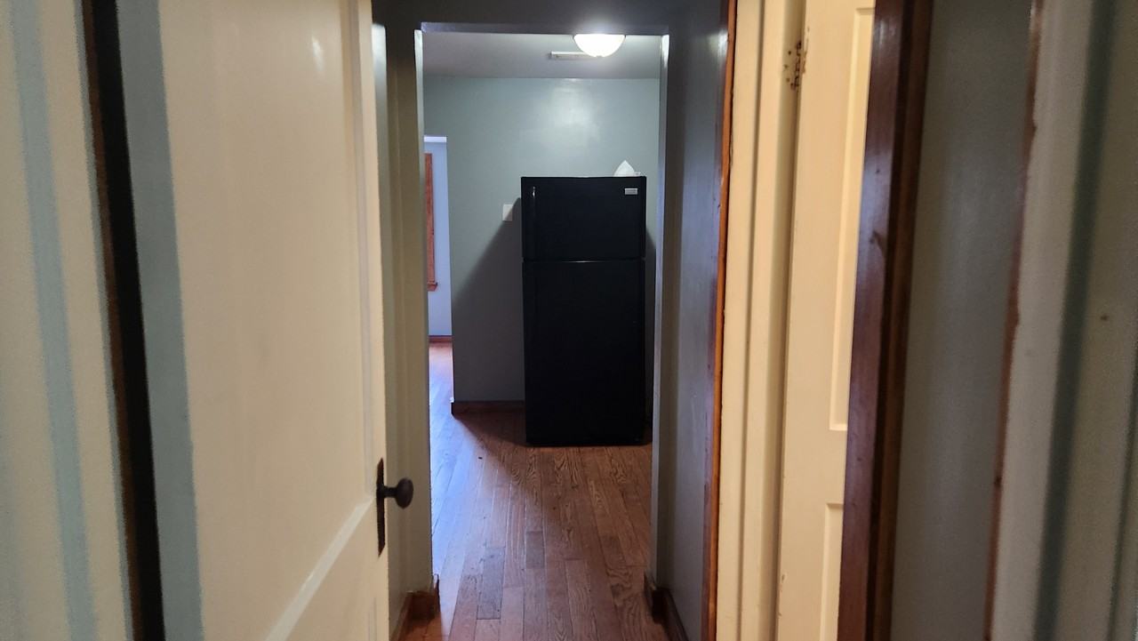 452 Main Street #4 - Photo 3 of 8