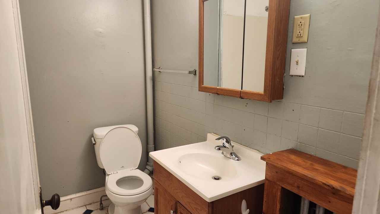 452 Main Street #4 - Photo 5 of 8