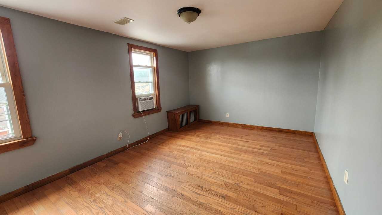 452 Main Street #4 - Photo 7 of 8