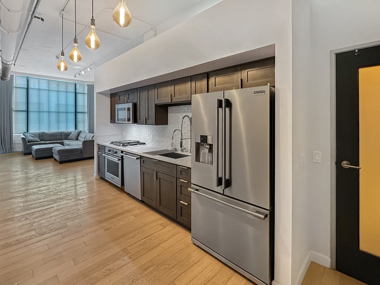 420 South San Pedro Street #615 - Photo 2 of 22