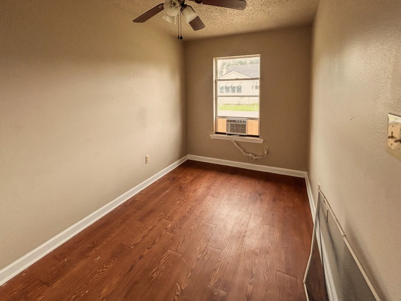 604 North Western Avenue #A - Photo 4 of 6