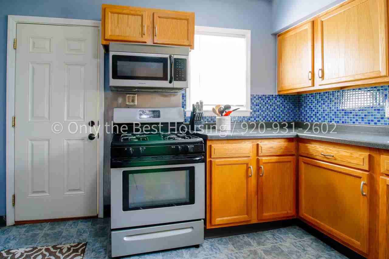 1658 Oregon St #1658 - Photo 3 of 13