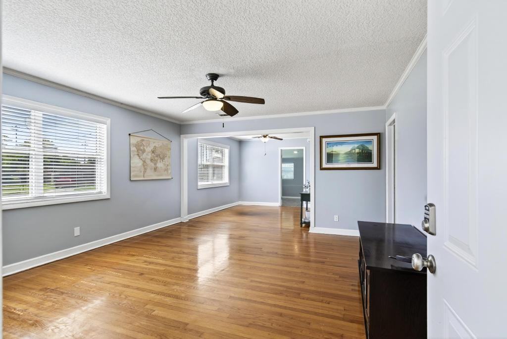 6635 Blackwood Drive #1 - Photo 4 of 44