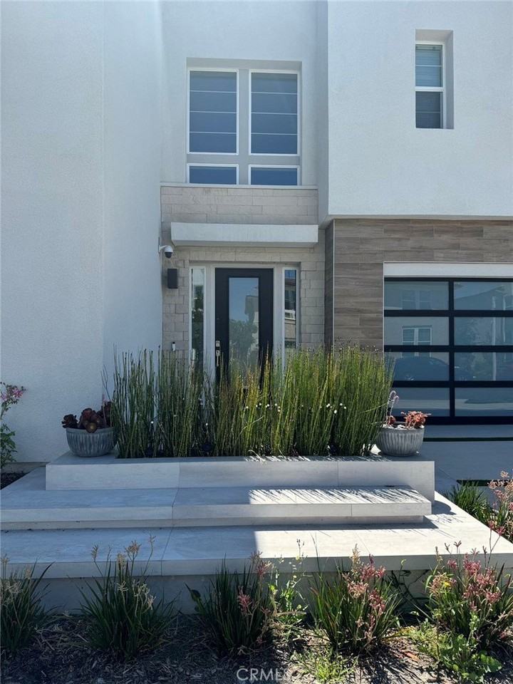 130 Evergreen Way - Photo 2 of 6