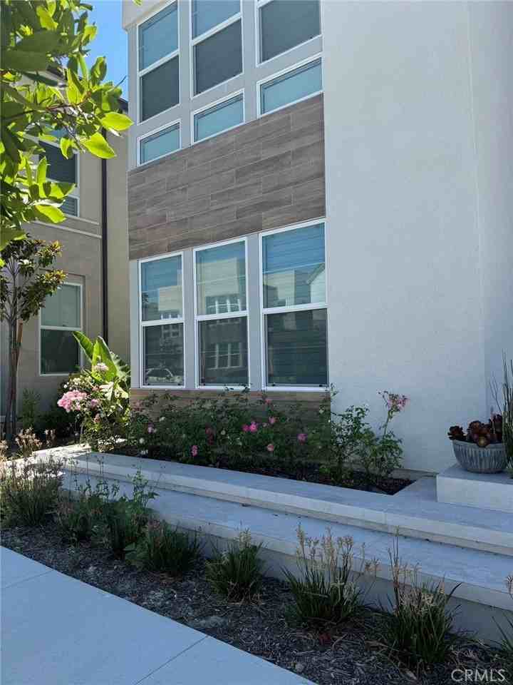 130 Evergreen Way - Photo 3 of 6