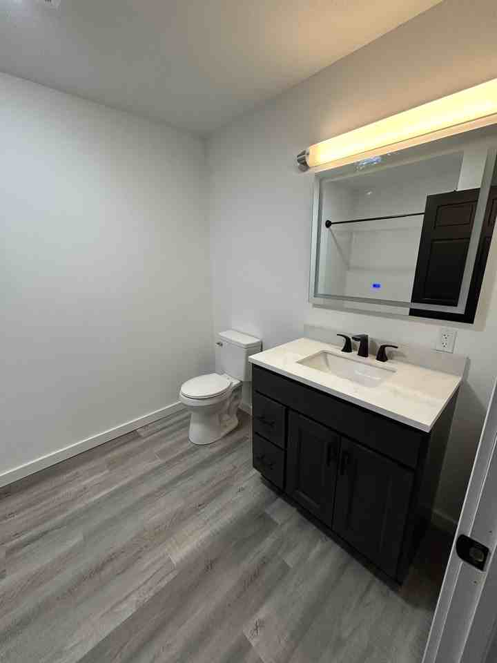 423 423 W3rd St - 5 #5 - Photo 7 of 10
