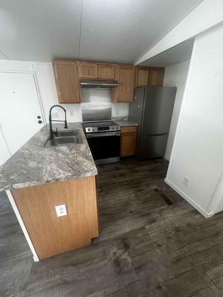 377 Lyles Road Southeast #1 - Photo 7 of 18