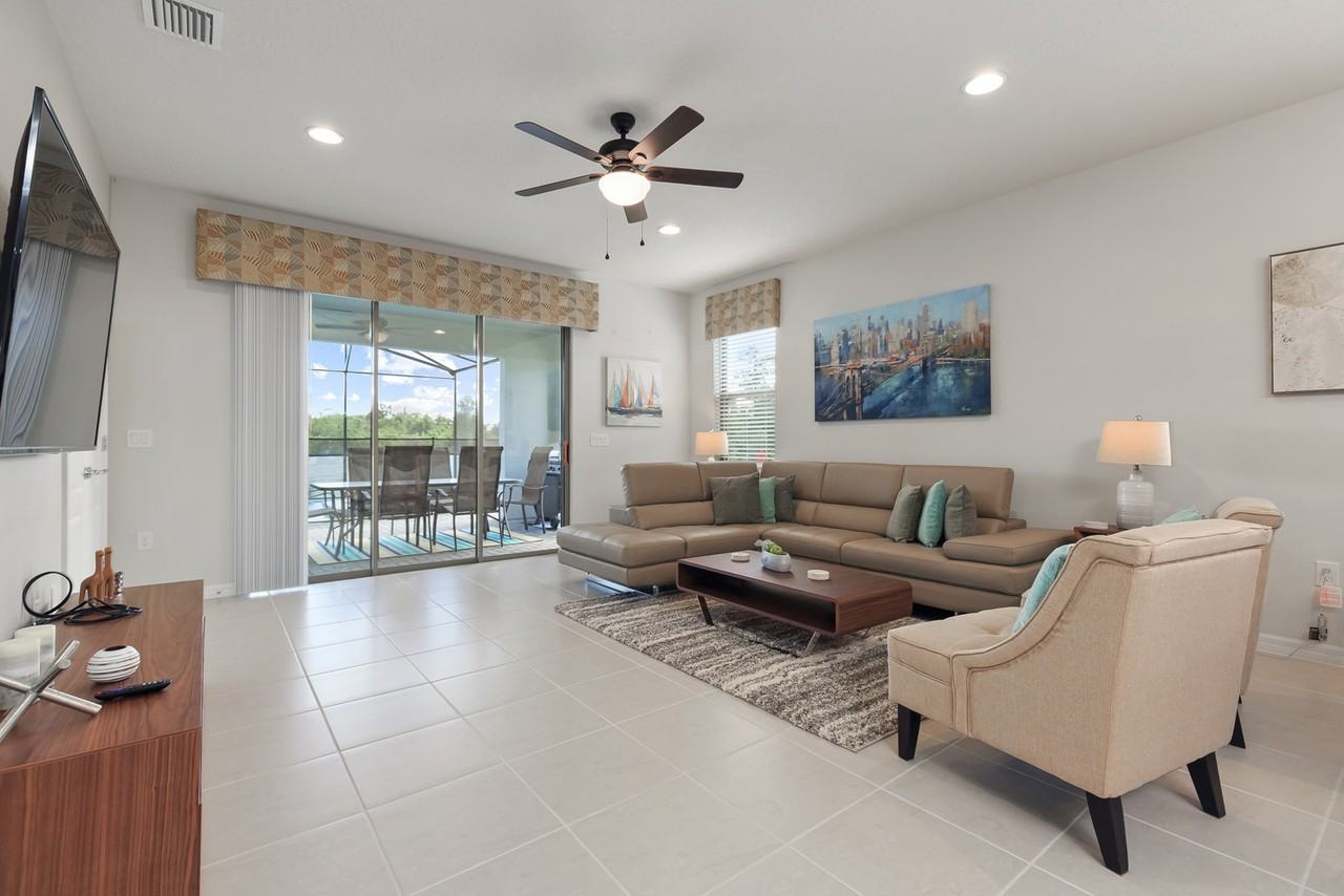 8903 Zurich Ln #1 - Photo 3 of 15