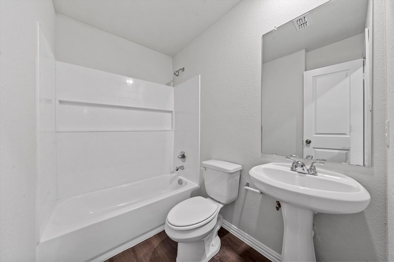 2408 Mckenzie Avenue #B - Photo 2 of 17