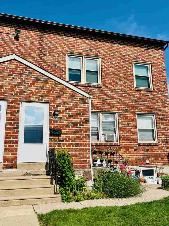 133 Byberry RdEC Efficiency B (B-0) - Photo 2 of 4