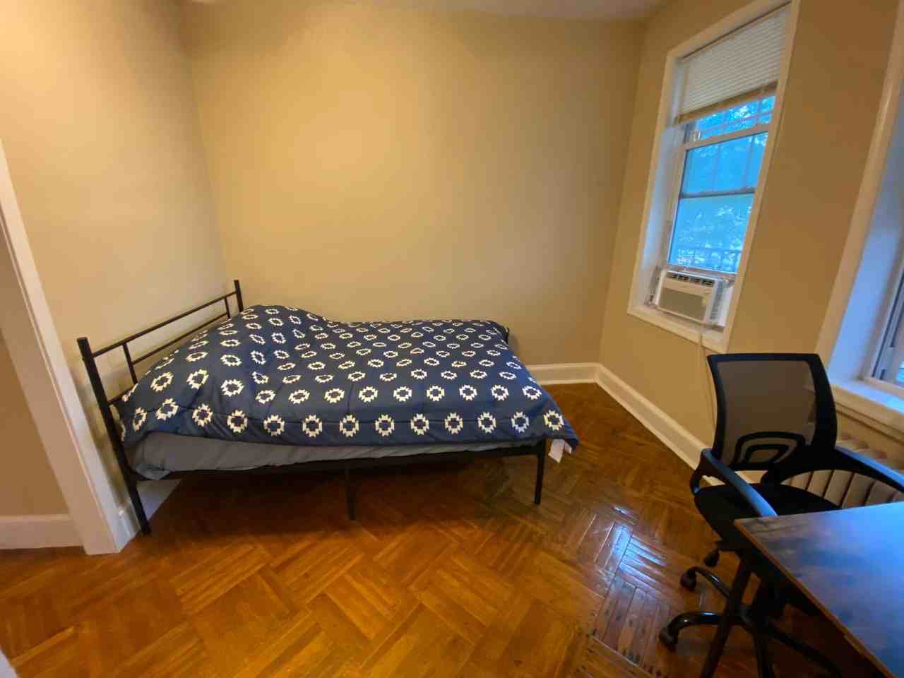 4003 8th Street Northwest #F1-1 - Photo 4 of 5